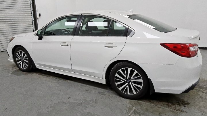 Subaru Legacy 2.5I PREMIUM 2019