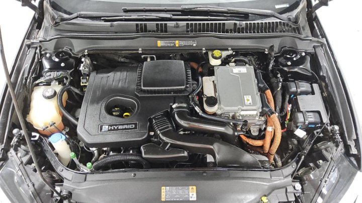 Ford FUSION SE HYBRID 2017
