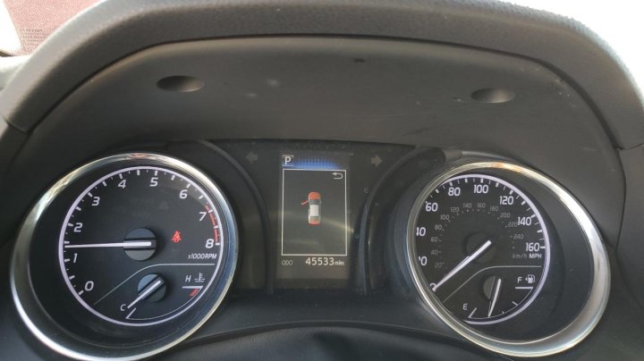 Toyota Camry SE 2020