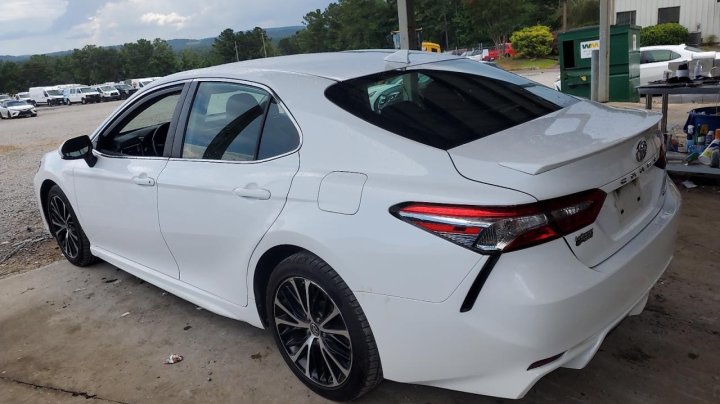 Toyota Camry L 2019