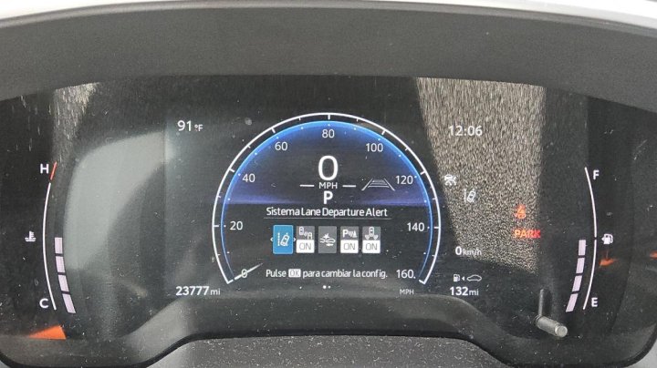 Toyota COROLLA CROSS XLE 2023