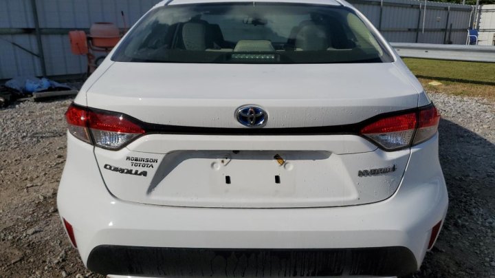 Toyota Corolla LE 2022