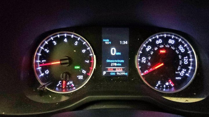 Toyota RAV4 XLE 2021