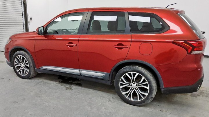Mitsubishi Outlander SE 2016