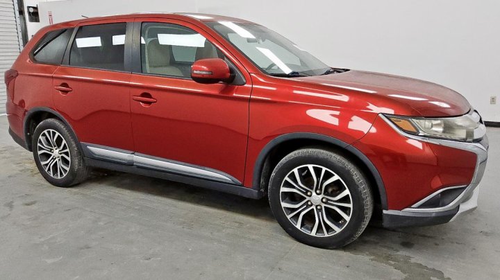 Mitsubishi Outlander SE 2016