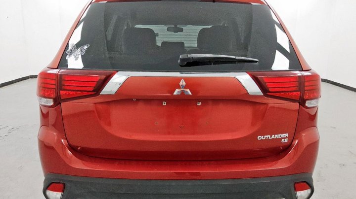 Mitsubishi Outlander SE 2016