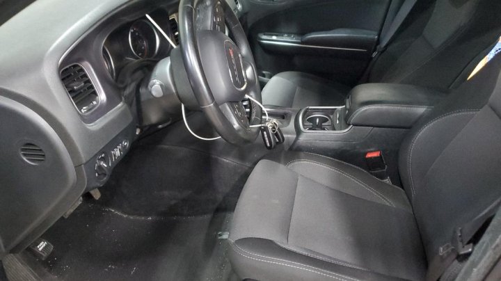 Dodge Charger SE 2017