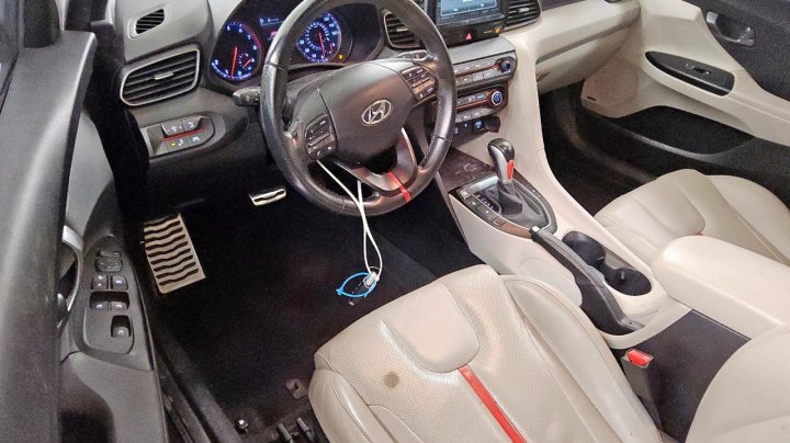 Hyundai VELOSTER TURBO 2020