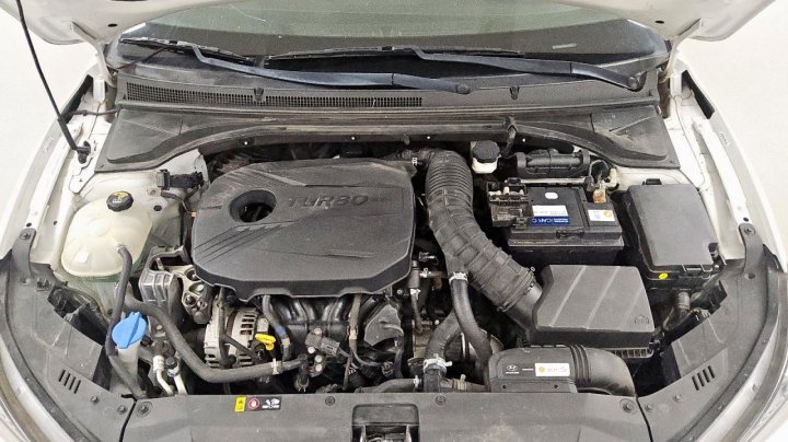 Hyundai VELOSTER TURBO 2020