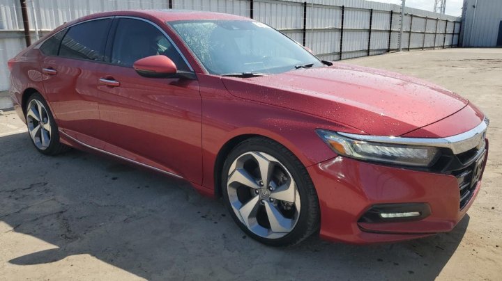 Honda Accord TOURING 2018