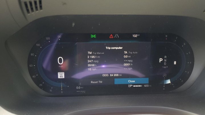 Volvo XC60 B5 MOMENTUM 2022