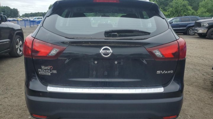 Nissan Rogue Sport S 2018