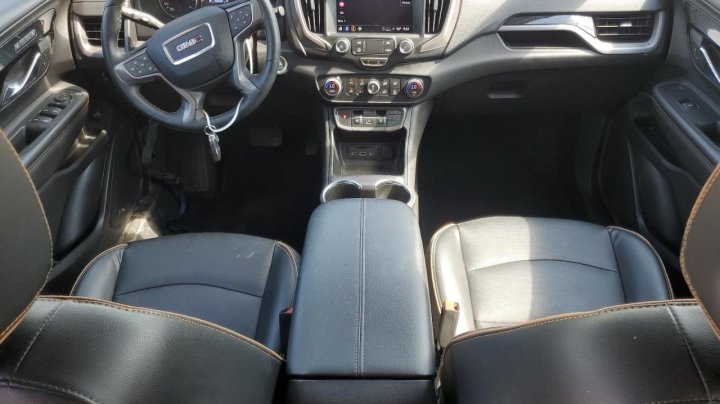 GMC TERRAIN AT4 2023