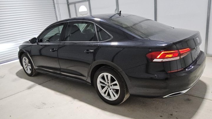 Volkswagen PASSAT S 2020