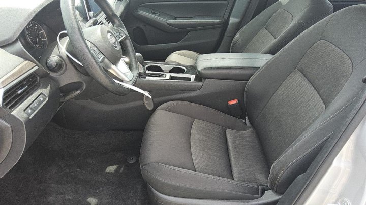 Nissan Altima SV 2024