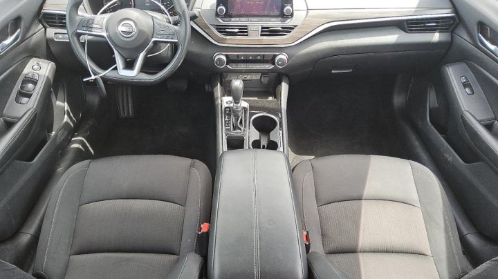 Nissan Altima SV 2024