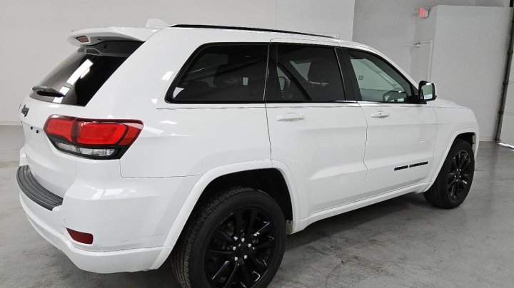 JEEP Grand Cherokee LAREDO 2019