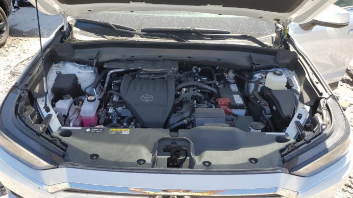 Toyota GRAND HIGHLANDER LE 2025