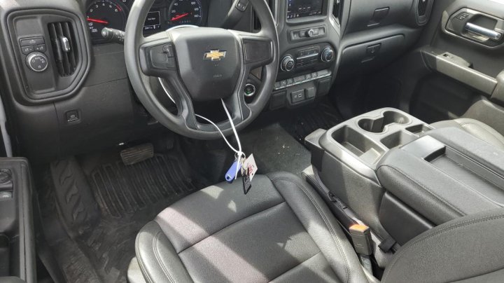 Chevrolet Silverado C1500 2023