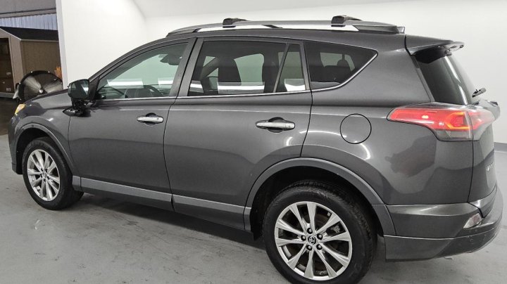 Toyota RAV4 LIMITED 2017