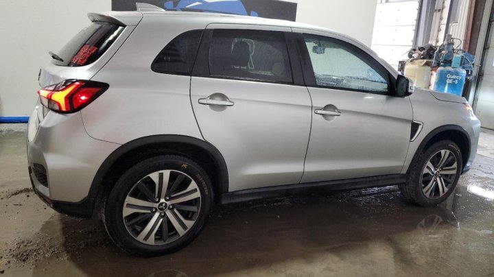 Mitsubishi OUTLANDER SPORT ES 2020