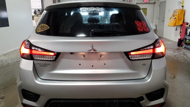 Mitsubishi OUTLANDER SPORT ES 2020
