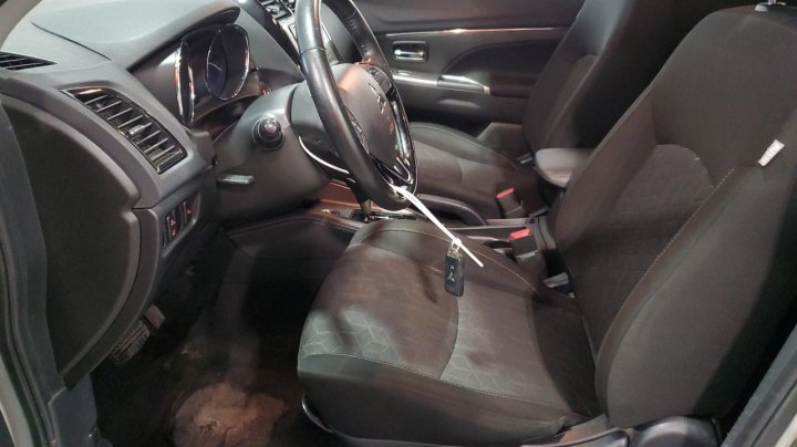 Mitsubishi OUTLANDER SPORT ES 2020