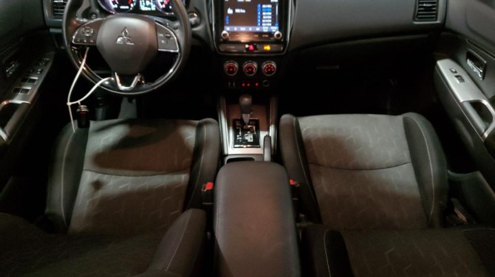Mitsubishi OUTLANDER SPORT ES 2020