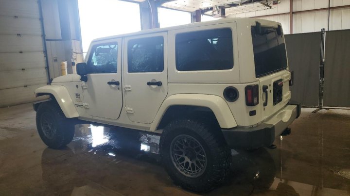 JEEP WRANGLER UNLIMITED SAHARA 2015