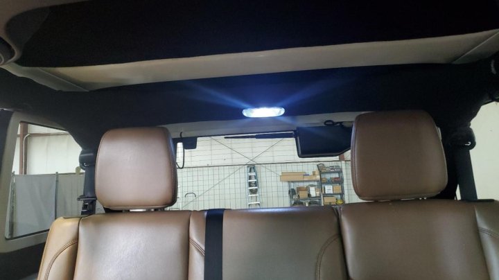 JEEP WRANGLER UNLIMITED SAHARA 2015