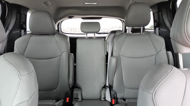 Toyota SIENNA XLE 2025