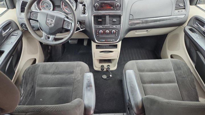 Dodge Grand Caravan SE 2015