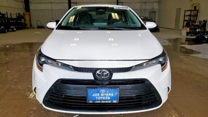Toyota Corolla LE 2023