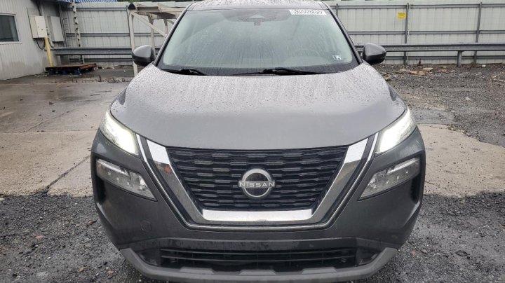 Nissan ROGUE SV 2022