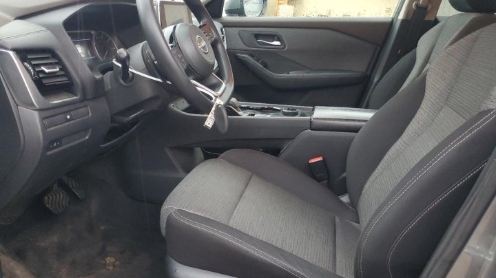 Nissan ROGUE SV 2022