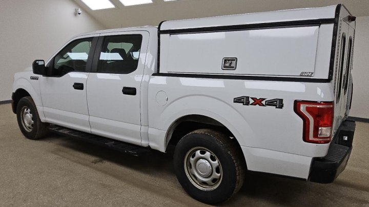 Ford F150 SUPERCREW 2015