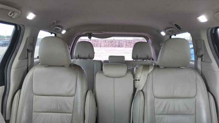 Toyota SIENNA XLE 2016