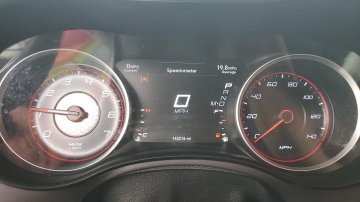 Dodge Charger SE 2017