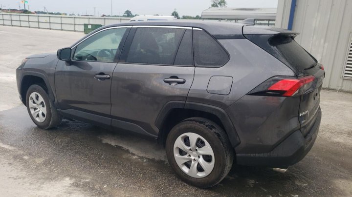 Toyota RAV4 LE 2024