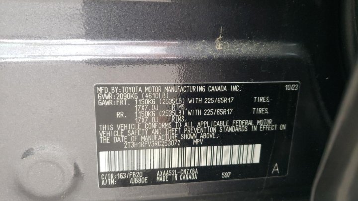 Toyota RAV4 LE 2024