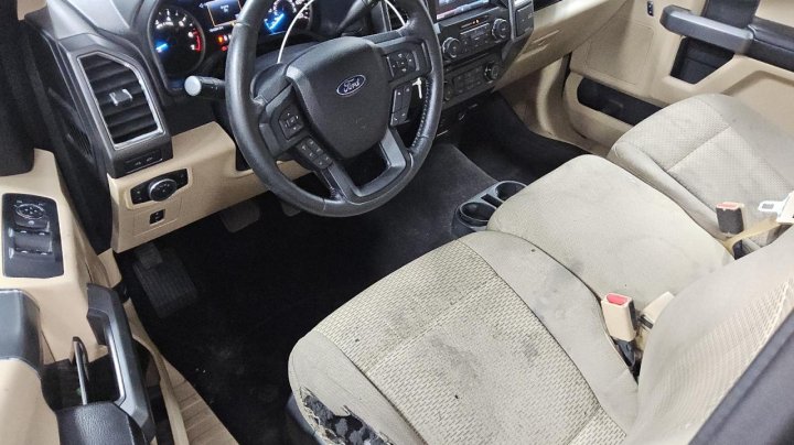 Ford F150 SUPERCREW 2015