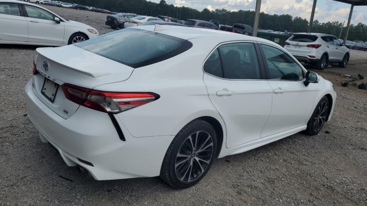 Toyota Camry L 2019
