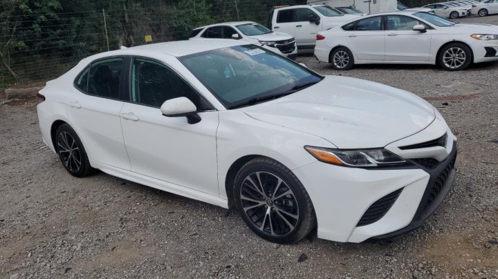Toyota Camry L 2019