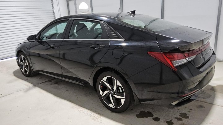Hyundai Elantra LIMITED 2023