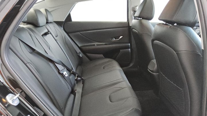 Hyundai Elantra LIMITED 2023