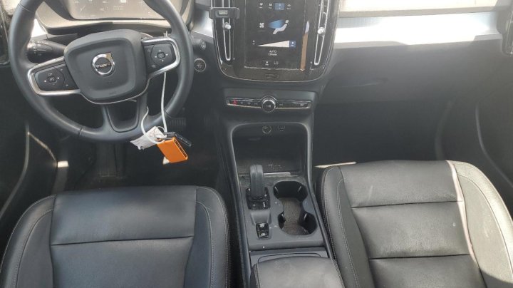 Volvo XC40 T4 MOMENTUM 2021