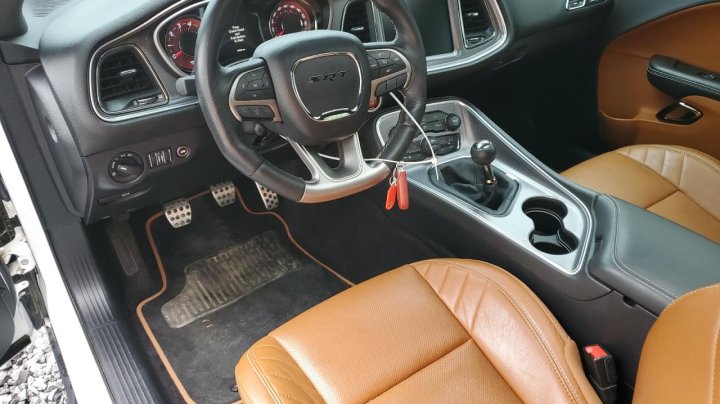 Dodge Challenger  2016