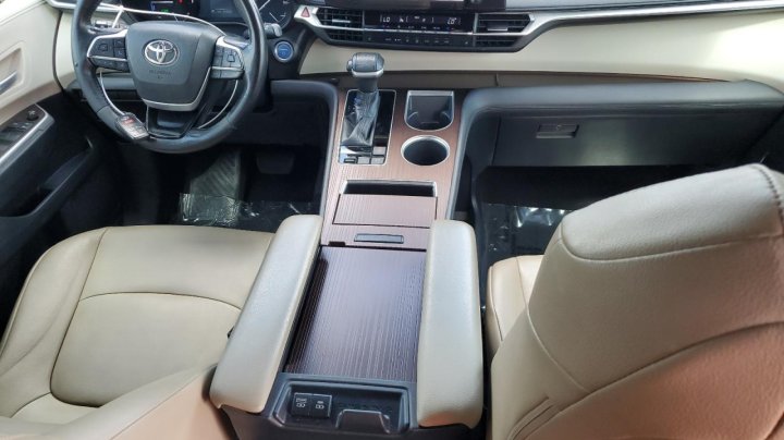 Toyota SIENNA  2021