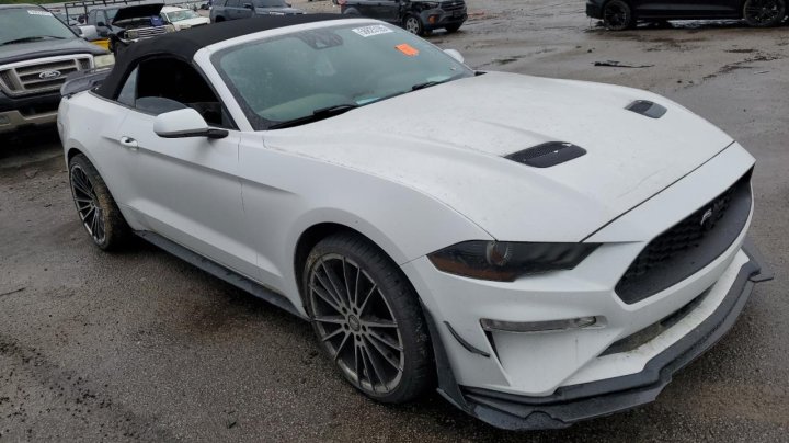 Ford MUSTANG  2021