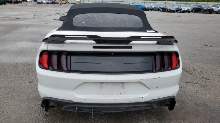 Ford MUSTANG  2021